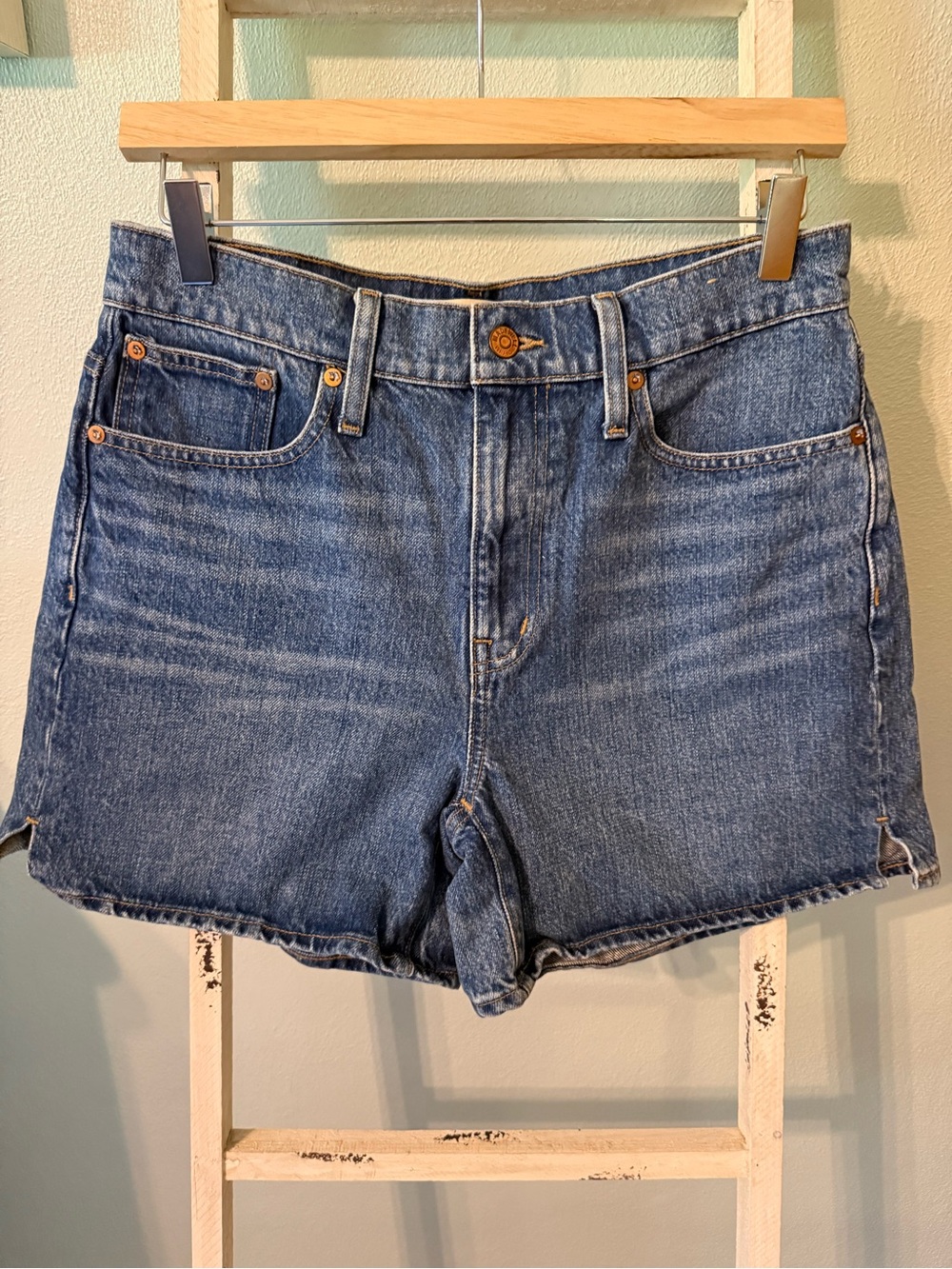 Madewell Relaxed Mid-Length High-Rise Jean Shorts Size 26